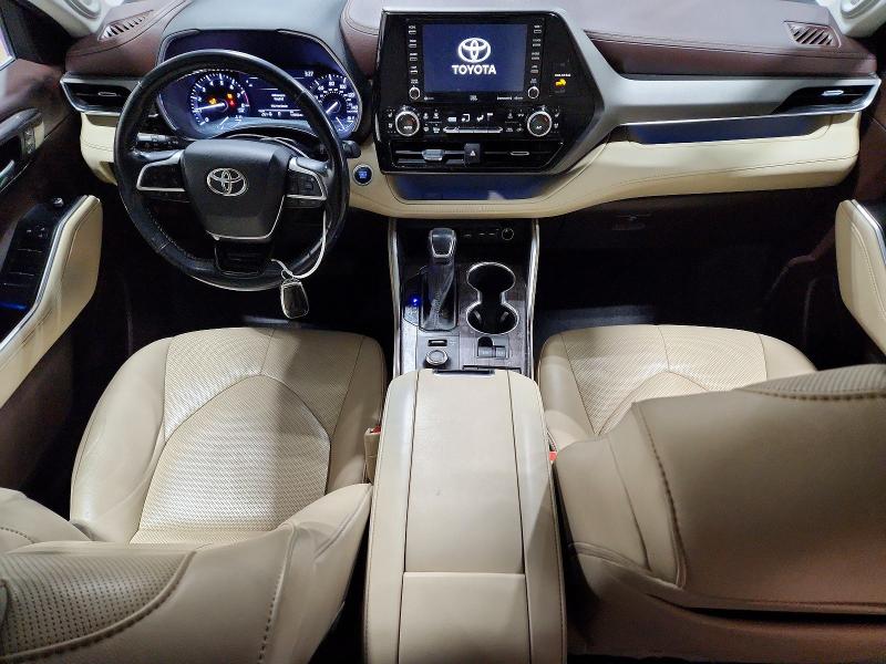 Photo 8 from auction – 2021 TOYOTA HIGHLANDER with VIN 5TDDZRBH4MS534555