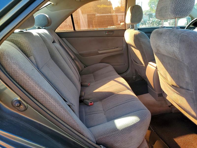 Photo 10 from auction – 2002 TOYOTA CAMRY with VIN JTDBE32KX20004652