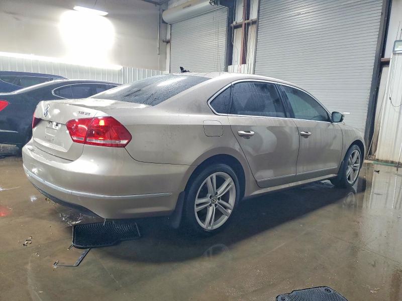 Photo 3 from auction – 2015 VOLKSWAGEN PASSAT SE with VIN 1VWBT7A39FC122006