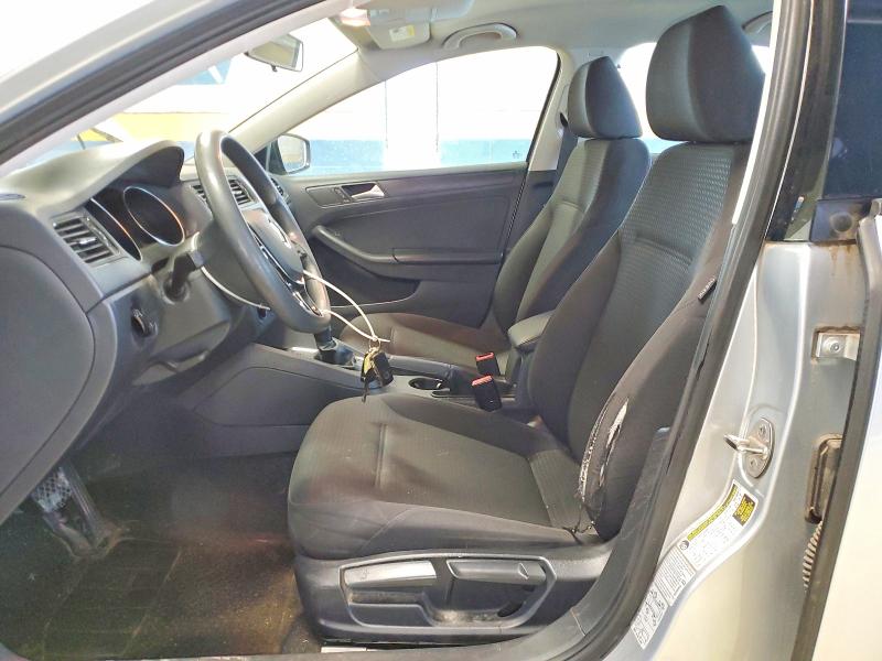 Photo 7 from auction – 2015 VOLKSWAGEN JETTA with VIN 3VW2K7AJ4FM248967