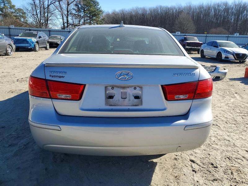 Photo 6 from auction – 2010 HYUNDAI SONATA SE with VIN 5NPEU4AC3AH604530
