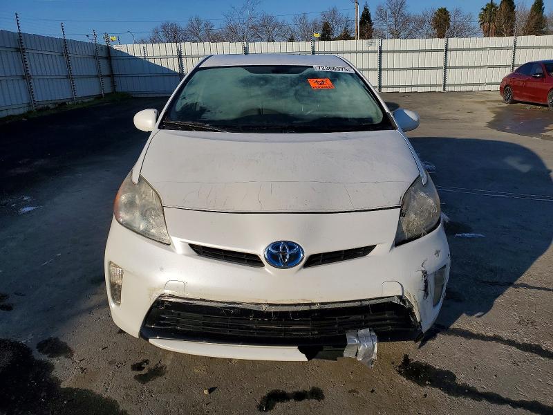 Photo 5 from auction – 2013 TOYOTA PRIUS with VIN JTDKN3DU6D5681881