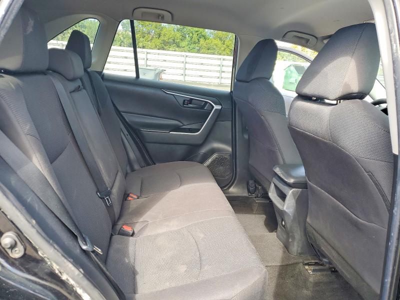 Photo 11 from auction – 2021 TOYOTA RAV4 with VIN 2T3H1RFV3MC090948