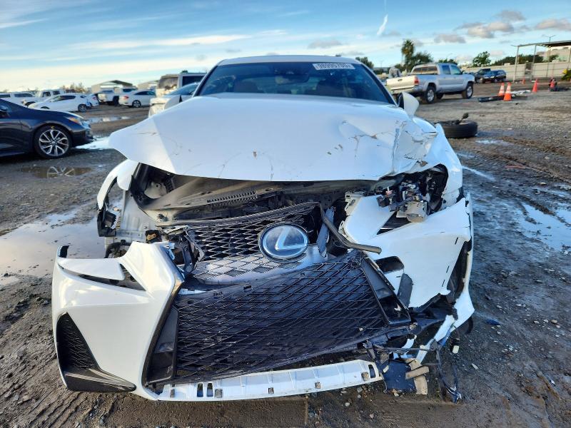 Photo 5 from auction – 2018 LEXUS IS 350 with VIN JTHBZ1D2XJ5032974