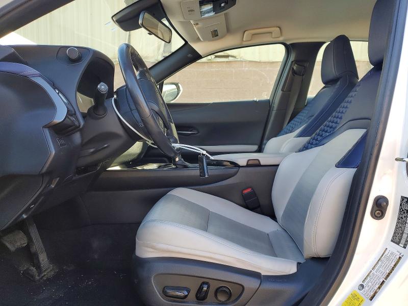 Photo 7 from auction – 2021 LEXUS UX 200 with VIN JTHX3JBH7M2032130