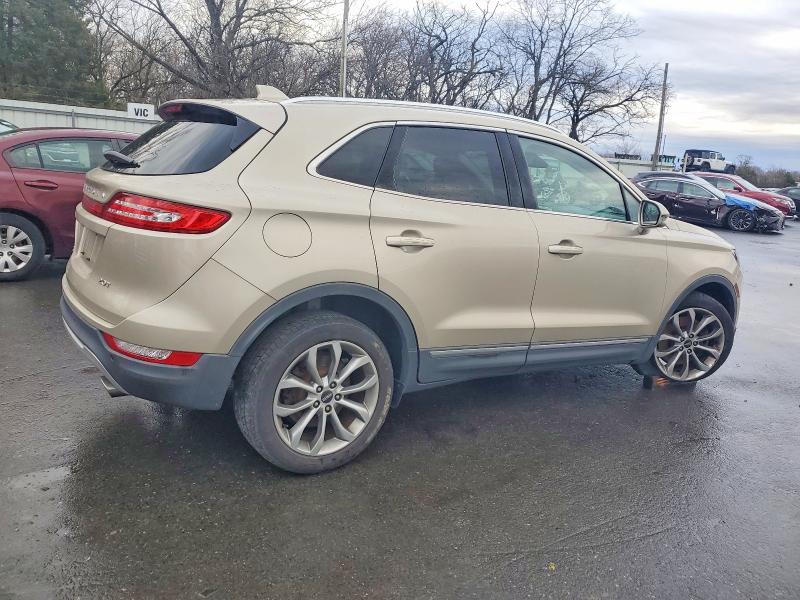 Photo 3 from auction – 2017 LINCOLN MKC SELECT with VIN 5LMCJ2C95HUL04115