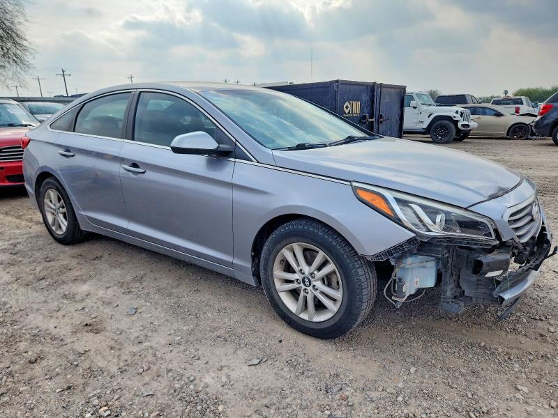 Photo 4 from auction – 2017 HYUNDAI SONATA SE with VIN 5NPE24AF6HH433282