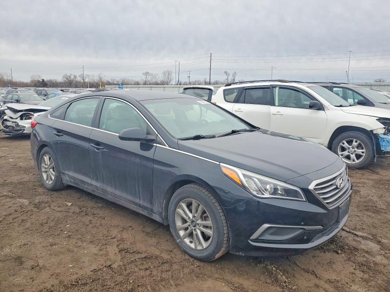 Photo 4 from auction – 2016 HYUNDAI SONATA SE with VIN 5NPE24AF4GH262997