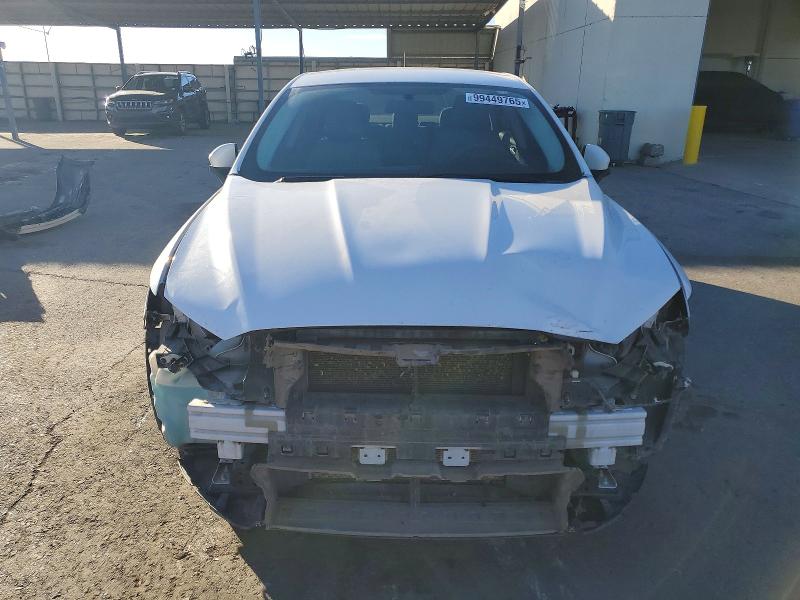 Photo 5 from auction – 2015 FORD FUSION S with VIN 3FA6P0G73FR181540