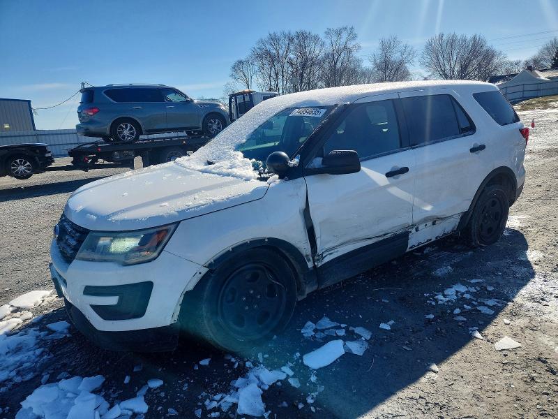 FORD EXPLORER P 2018 with VIN 1FM5K8AR8JGA83211 - Photo from auction