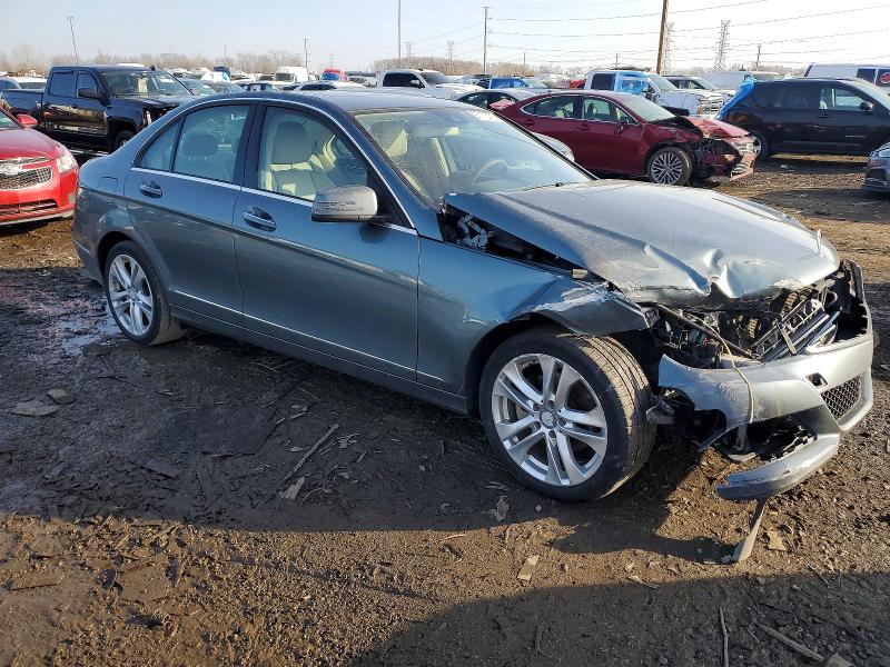 Photo 4 from auction – 2012 MERCEDES-BENZ C with VIN WDDGF8BB7CF921715