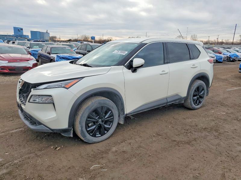 NISSAN ROGUE SV 2021 with VIN JN8AT3BB3MW205704 - Photo from auction