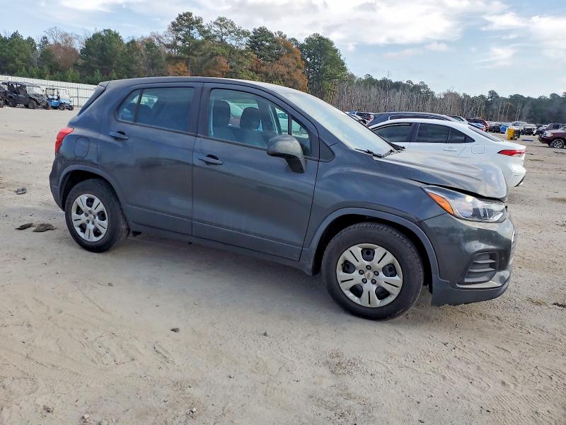 Photo 4 from auction – 2019 CHEVROLET TRAX with VIN 3GNCJKSB5KL163695