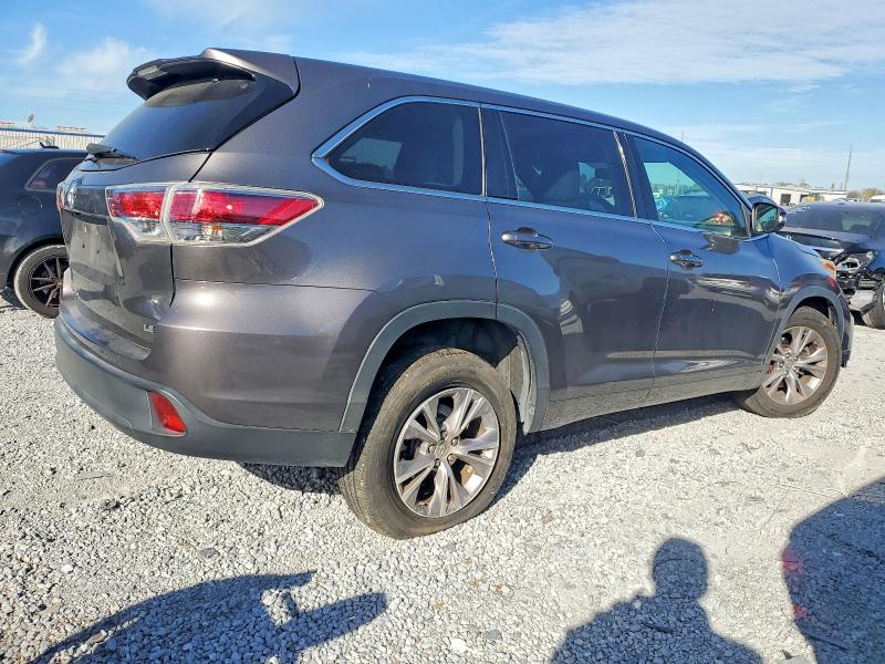 Photo 3 from auction – 2015 TOYOTA HIGHLANDER with VIN 5TDZKRFH2FS082001