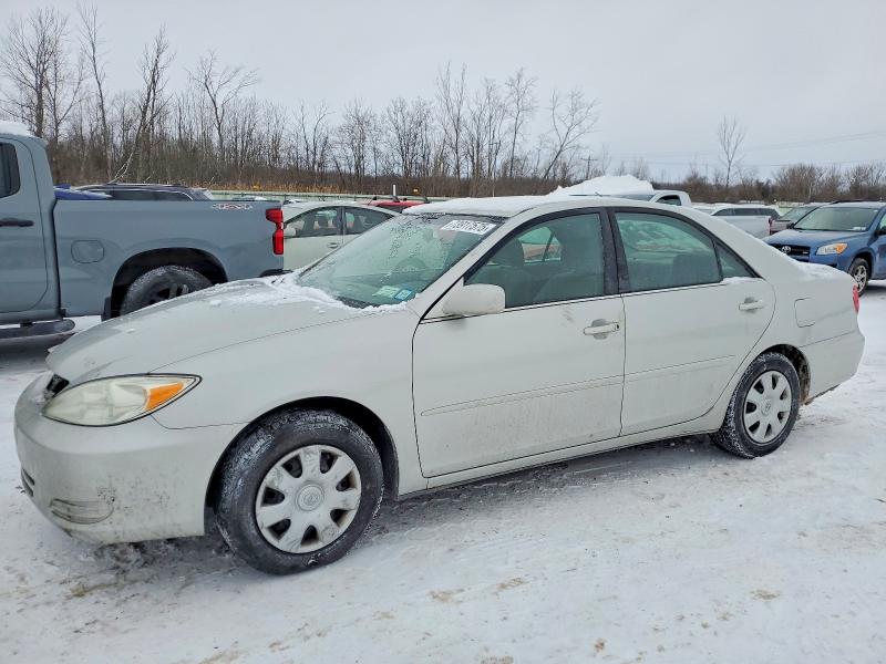 TOYOTA CAMRY 2002 with VIN 4T1BE32K52U531292 - Photo from auction
