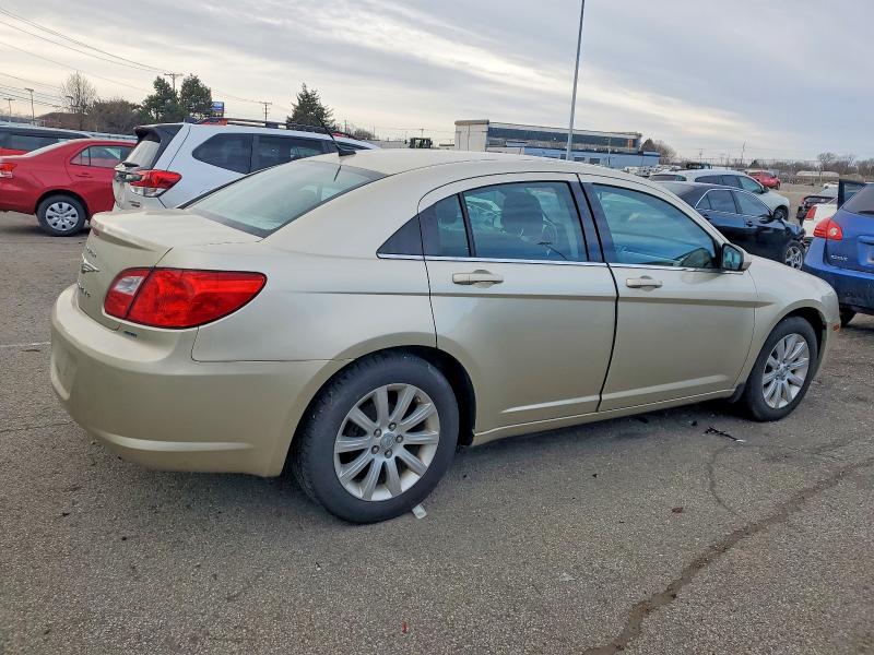 Photo 3 from auction – 2010 CHRYSLER SEBRING LI with VIN 1C3CC5FBXAN111318