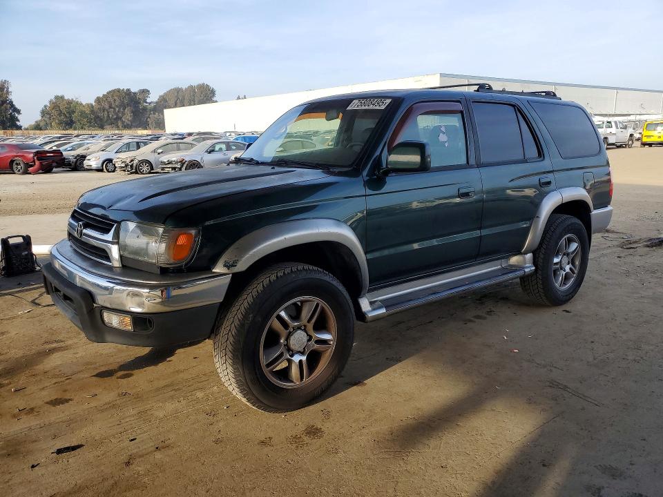 TOYOTA 4RUNNER SR 2001 with VIN JT3GN86R010193731 - Photo from auction
