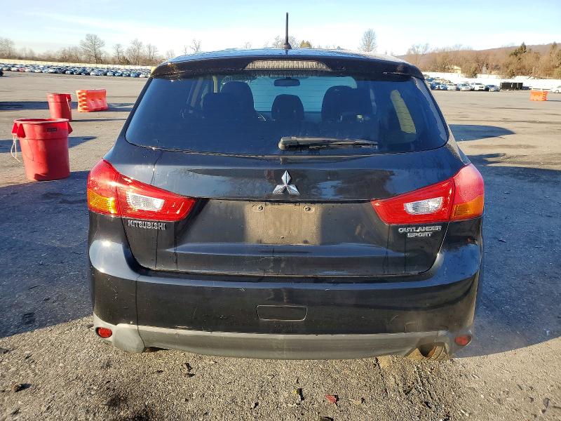 Photo 6 from auction – 2015 MITSUBISHI OUTLANDER with VIN 4A4AP3AU4FE022252