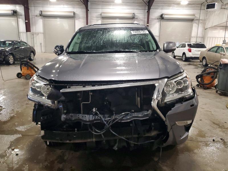 Photo 5 from auction – 2016 LEXUS GX 460 with VIN JTJBM7FX2G5135596