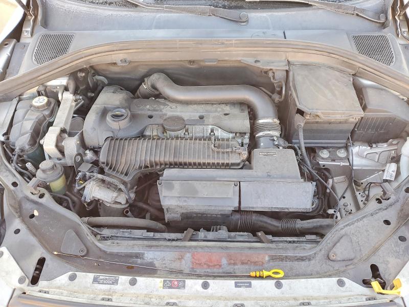 Photo 12 from auction – 2015 VOLVO XC60 with VIN YV4612RK5F2681483