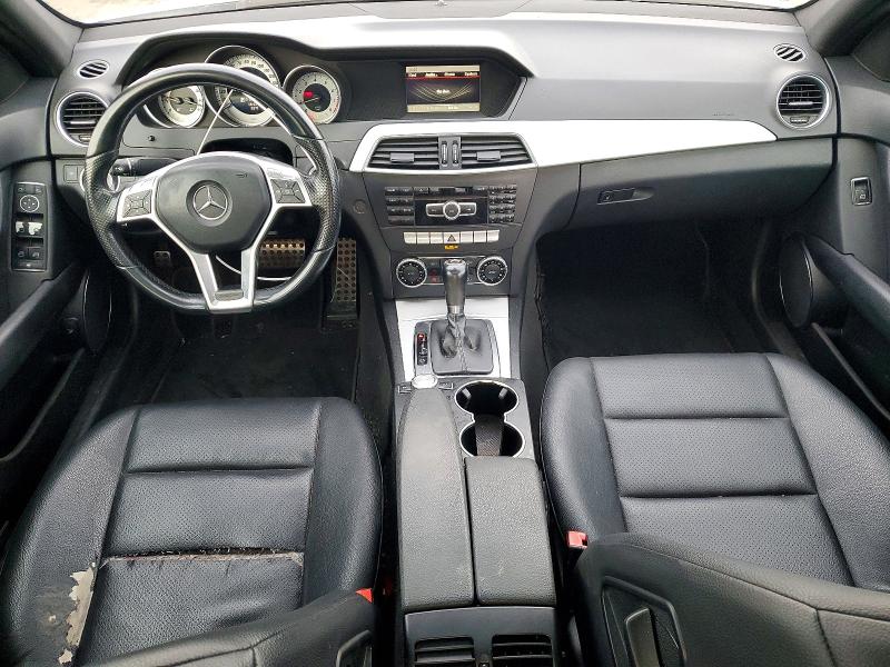 Photo 8 from auction – 2014 MERCEDES-BENZ C 250 with VIN WDDGF4HB2EA959563