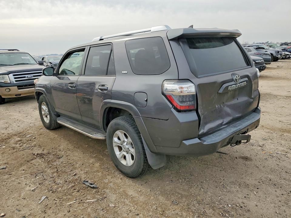 Photo 2 from auction – 2015 TOYOTA 4RUNNER with VIN JTEZU5JR8F5093749