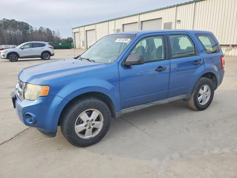 FORD ESCAPE 2009 with VIN 1FMCU02739KB55036 - Photo from auction