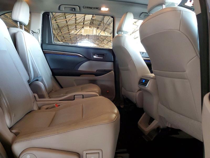 Photo 11 from auction – 2015 TOYOTA HIGHLANDER with VIN 5TDDKRFH7FS202238