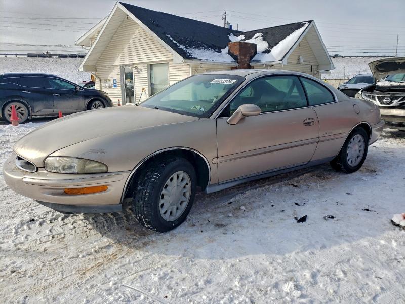 BUICK RIVIERA 1998 with VIN 1G4GD221XW4707222 - Photo from auction
