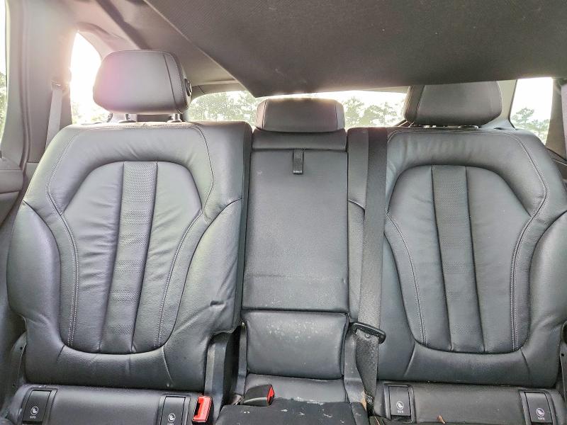 Photo 10 from auction – 2020 BMW X5 with VIN 5UXCR4C03L9B96393