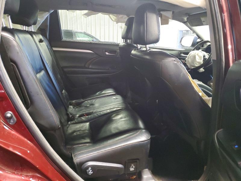 Photo 11 from auction – 2018 TOYOTA HIGHLANDER with VIN 5TDKZRFH8JS253419