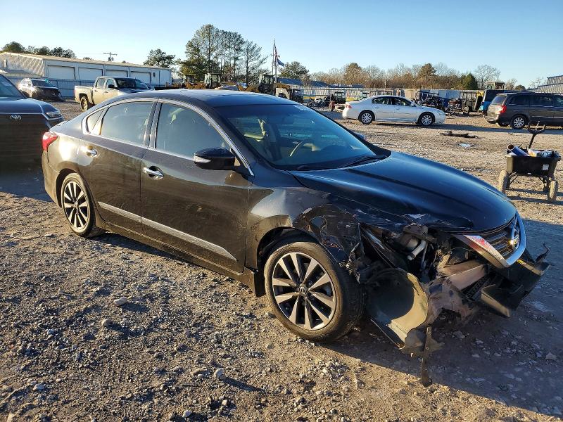 Photo 4 from auction – 2016 NISSAN ALTIMA with VIN 1N4AL3AP4GC161524