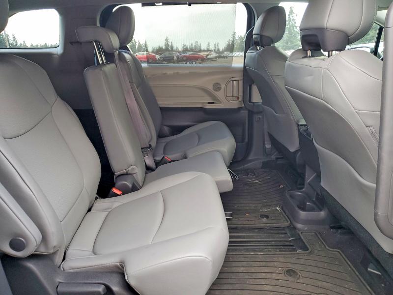 Photo 11 from auction – 2022 TOYOTA SIENNA with VIN 5TDYRKEC0NS083957