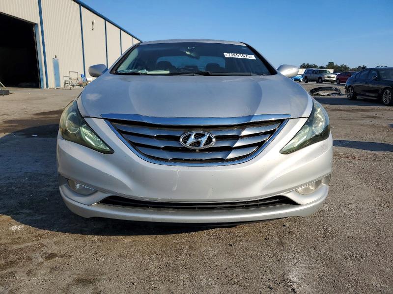 Photo 5 from auction – 2013 HYUNDAI SONATA with VIN 5NPEC4AC5DH569089