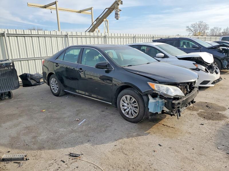 Photo 4 from auction – 2014 TOYOTA CAMRY L with VIN 4T4BF1FK8ER443293