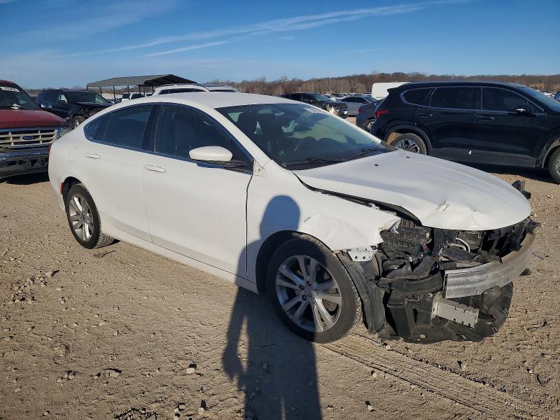 Photo 4 from auction – 2015 CHRYSLER 200 with VIN 1C3CCCAB0FN682965