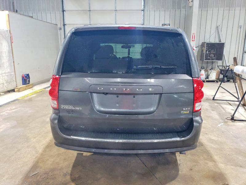 Photo 6 from auction – 2018 DODGE GRAND CARA with VIN 2C4RDGCGXJR264301