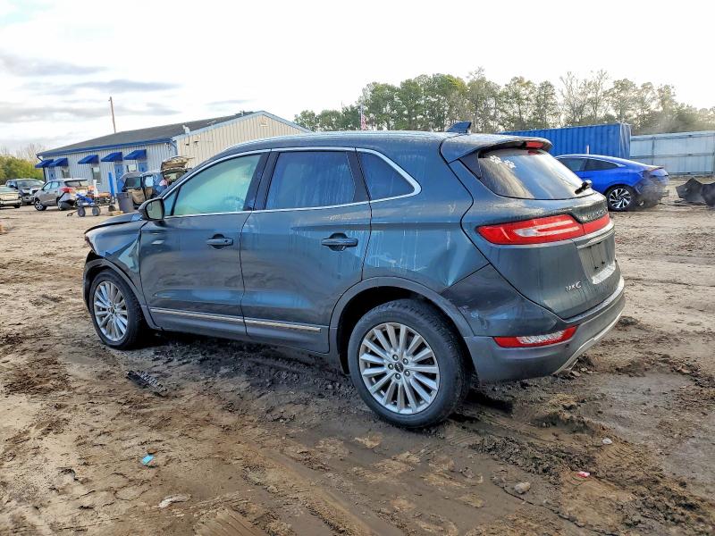 Photo 2 from auction – 2019 LINCOLN MKC with VIN 5LMCJ1C96KUL22804