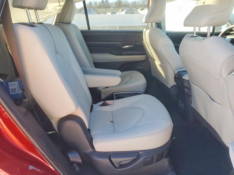 Photo 11 from auction – 2025 TOYOTA GRAND HIGH with VIN 5TDAAAB52SS097802