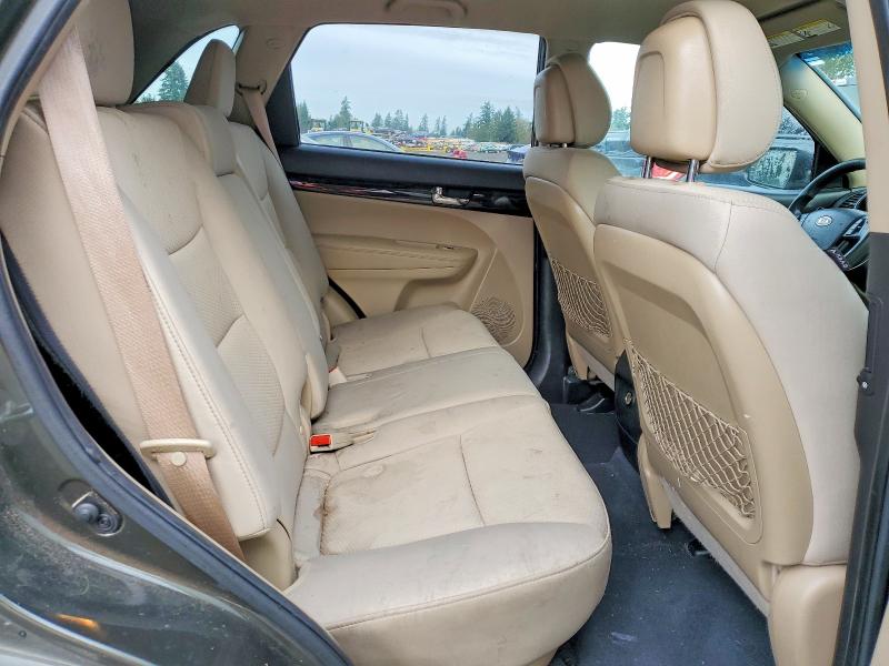 Photo 11 from auction – 2011 KIA SORENTO with VIN 5XYKT4A13BG097836