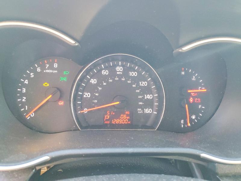Photo 9 from auction – 2015 KIA SORENTO LX with VIN 5XYKT3A69FG556511