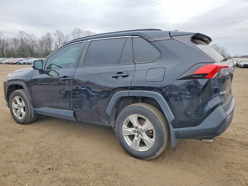 Photo 2 from auction – 2021 TOYOTA RAV4 XLE with VIN 2T3P1RFV9MC199622