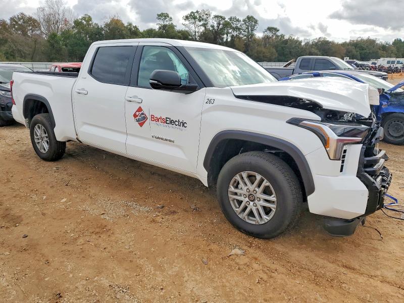 Photo 4 from auction – 2026 TOYOTA TUNDRA with VIN 5TFLA5EC8TX051414