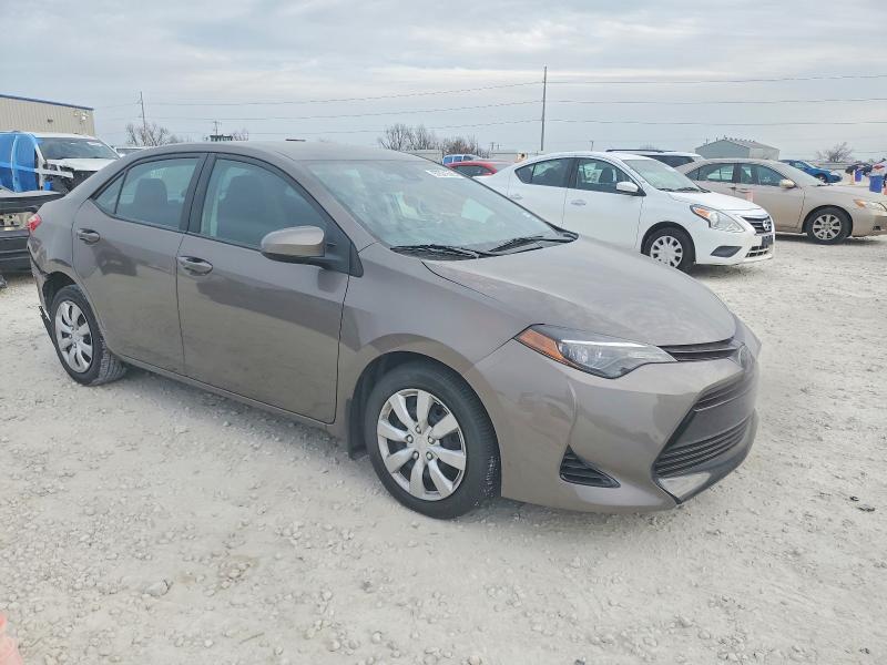 Photo 4 from auction – 2017 TOYOTA COROLLA with VIN 2T1BURHE1HC875302