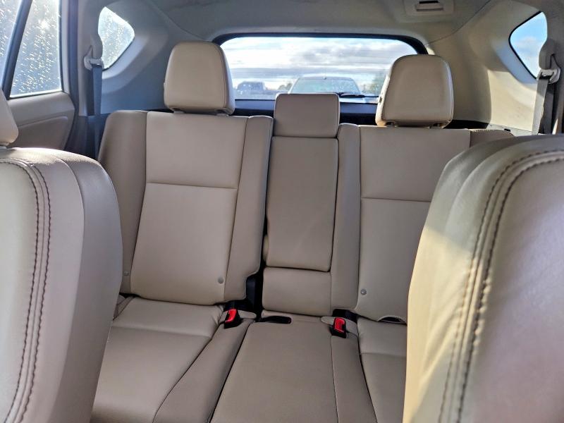 Photo 10 from auction – 2013 TOYOTA RAV4 LIMIT with VIN 2T3YFREV7DW028583