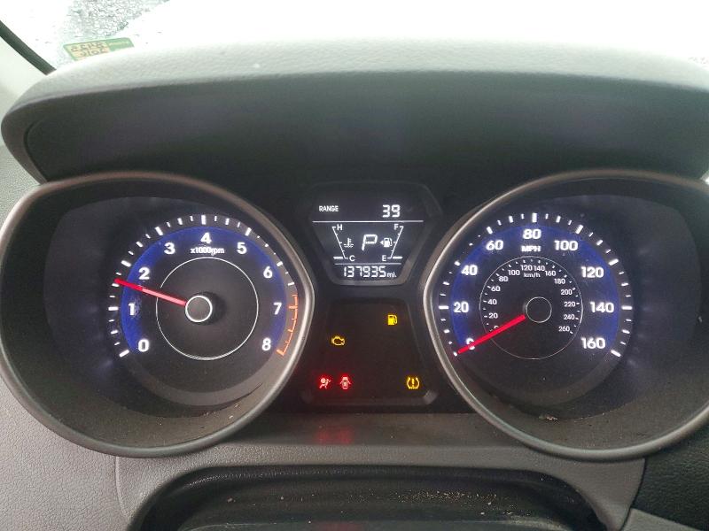 Photo 9 from auction – 2016 HYUNDAI ELANTRA with VIN 5NPDH4AE3GH711121