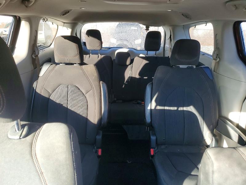 Photo 10 from auction – 2017 CHRYSLER PACIFICA with VIN 2C4RC1BG7HR844407