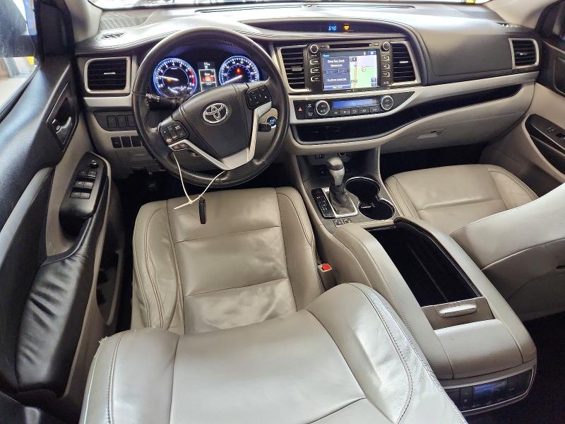 Photo 8 from auction – 2015 TOYOTA HIGHLANDER with VIN 5TDJKRFHXFS121026