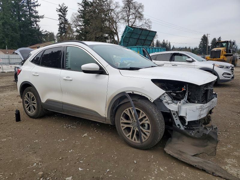 Photo 4 from auction – 2020 FORD ESCAPE with VIN 1FMCU0H61LUA81058