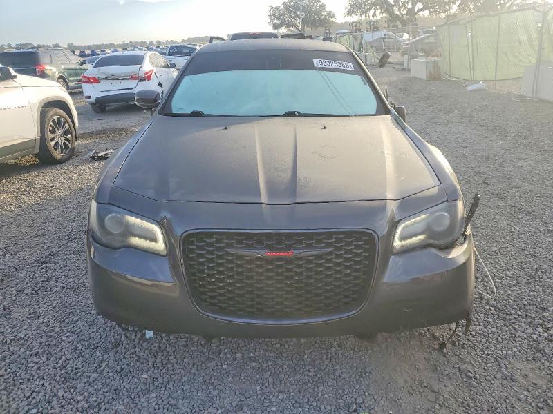 Photo 5 from auction – 2023 CHRYSLER 300 with VIN 2C3CCABG0PH585211